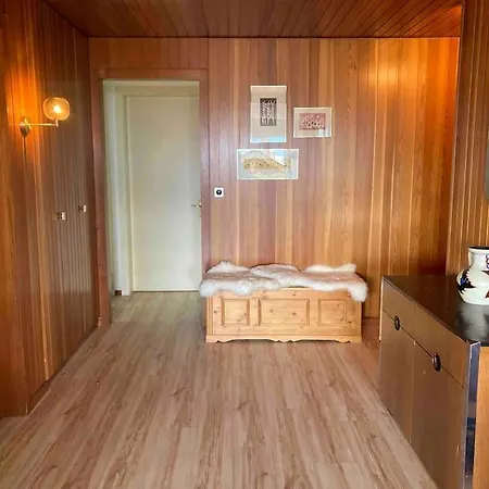 Magnifique Avec Piscine, Balcon Et Vue *