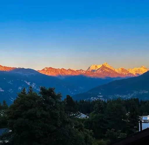 Magnifique Avec Piscine, Balcon Et Vue Apartamento Crans-Montana