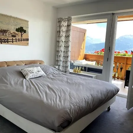 Magnifique Avec Piscine, Balcon Et Vue קראנס-מונטנה